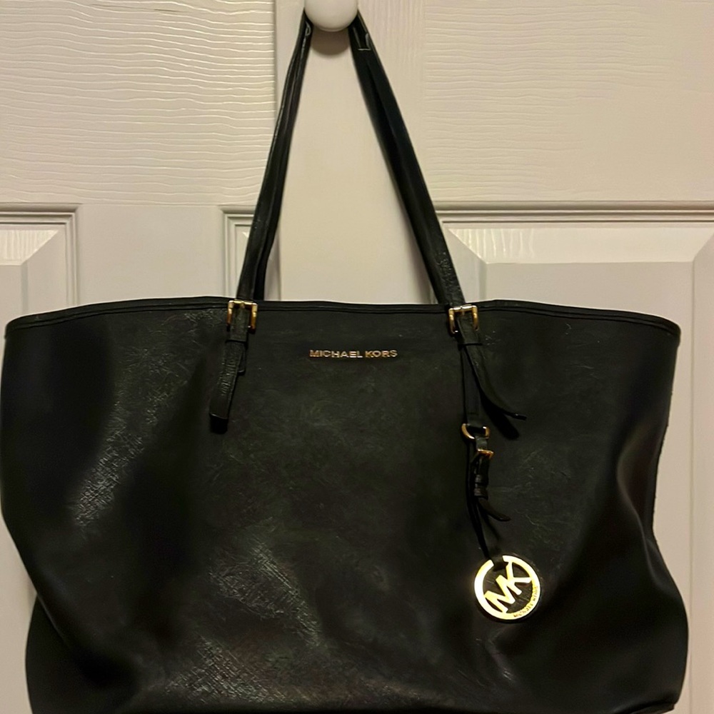 MK bag little wear and tear